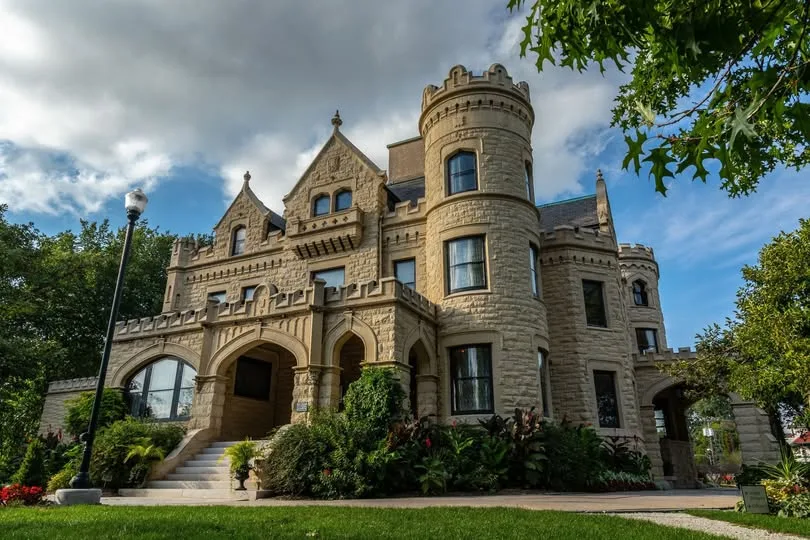 Scary on the Prairie — Joslyn Castle and Gardens