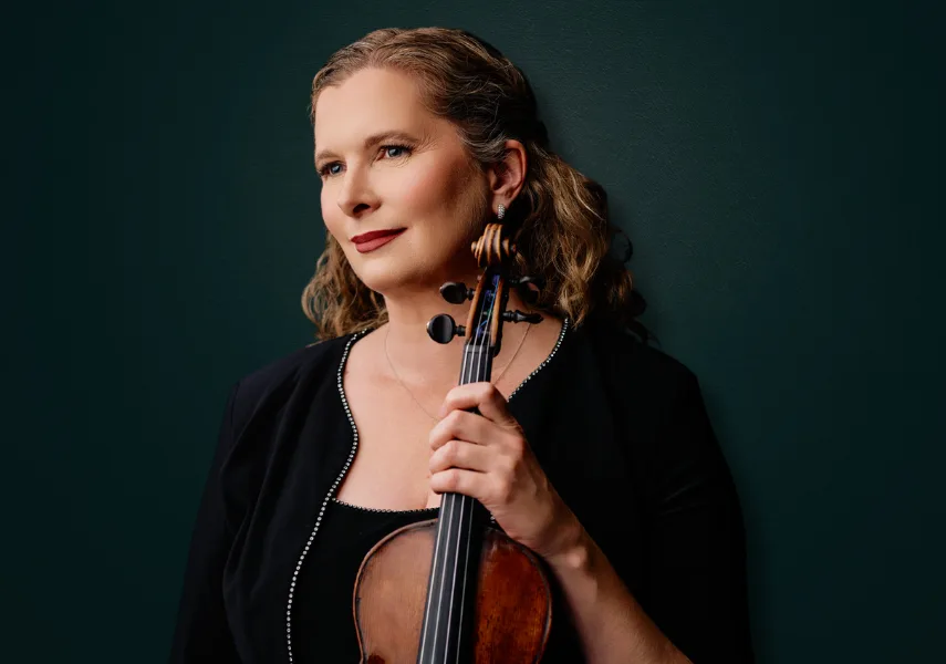 Omaha Symphony Falletta Conducts Gershwin and Strauss